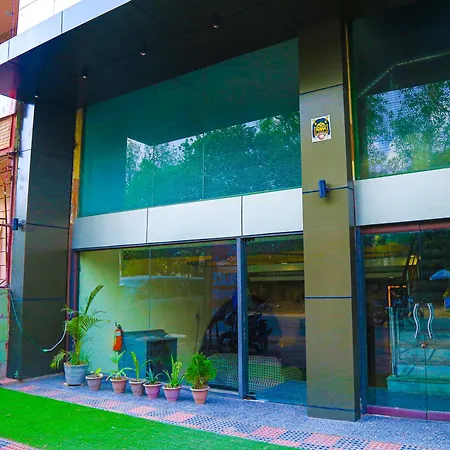 Hotel Riya Palace- Near Idgah Railway Station Agra